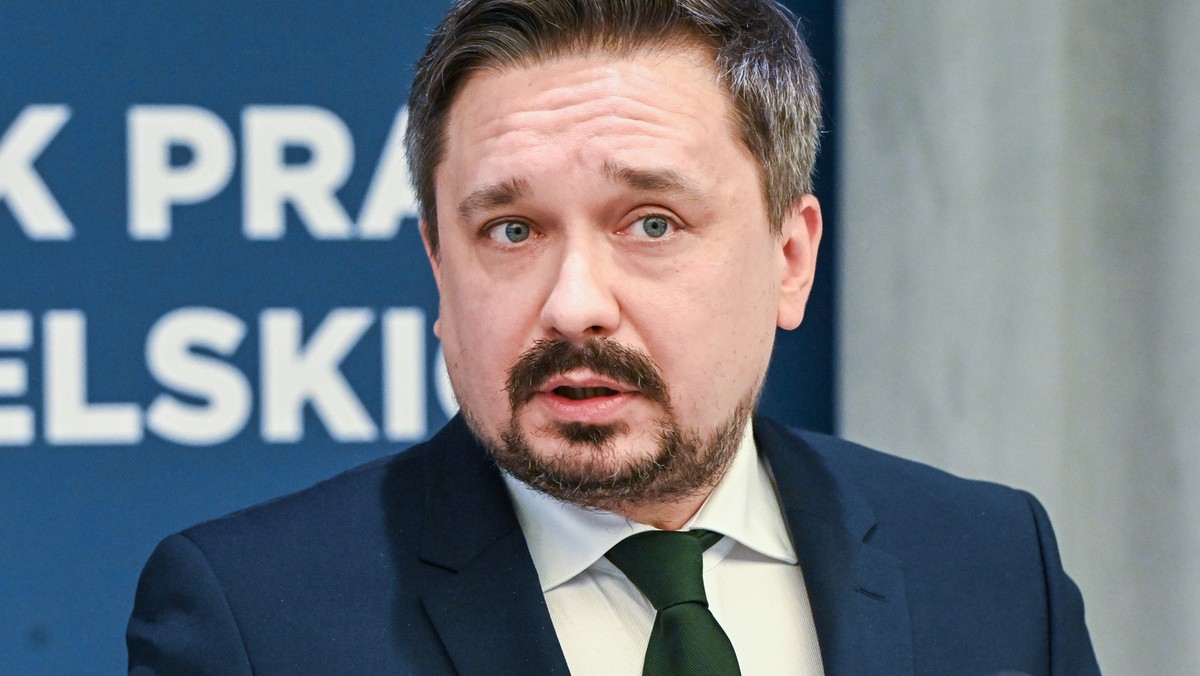 RPO interweniuje w sprawie kierowcy z 3 promilami, który nie opuścił podwórka [Źródło: Onet]