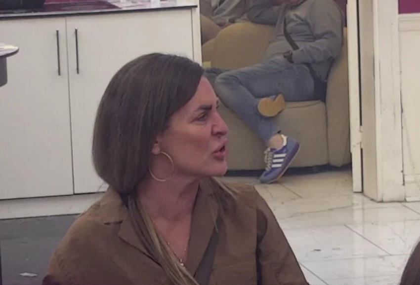 Kačavenda jeca u programu uživo, Janjuš je vređa najstrašnije, ona se slomila:"Smećarko jedna"