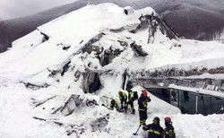Hotel, zniszczony przez lawinę, w ogóle nie powinien powstać? Sprawa jego budowy toczyła się w sądzie
