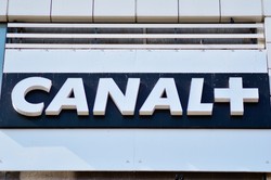 Znany dziennikarz rzuca pracę w telewizji. Przenosi się do internetu