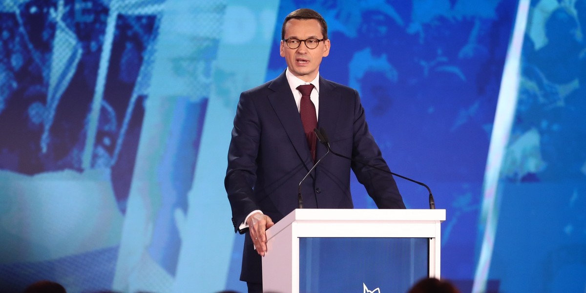 Morawiecki dodał, że kluczowym programem inwestycyjno-społecznym Zjednoczonej Prawicy pozostanie Mieszkanie Plus.