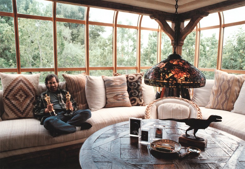 Steven Spielberg z Oscarami za "Listę Schindlera"