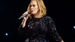 Adele londoni koncertjén szólt be Jamie Olivernek
