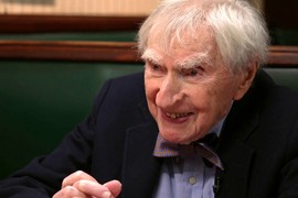 NAJSTARIJI DOKTOR NA SVETU ima 103 godine i još radi, a ovo je 10 SAVETA ZA ZDRAVLJE I DUGOVEČNOST koje lično primenjuje: "TRI PRAVILA su ključna"