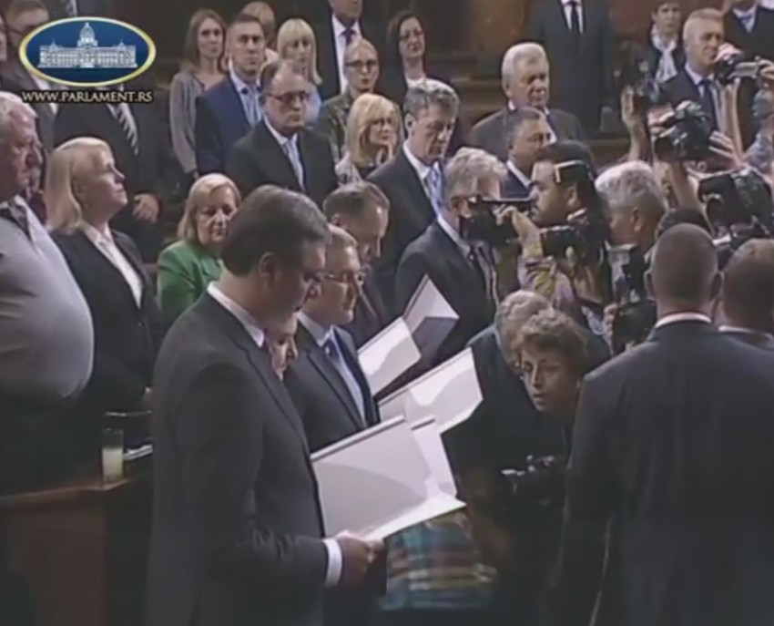 Premijer Aleksandar Vučić i članovi njegovog kabineta polažu zakletvu