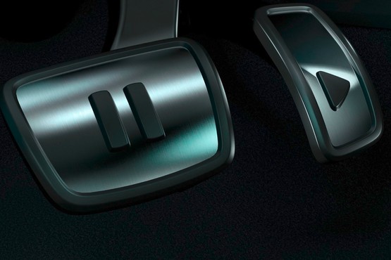 Oto nowe dopłaty do samochodów. Nie ma limitu ceny, rodziny dostaną przed firmami