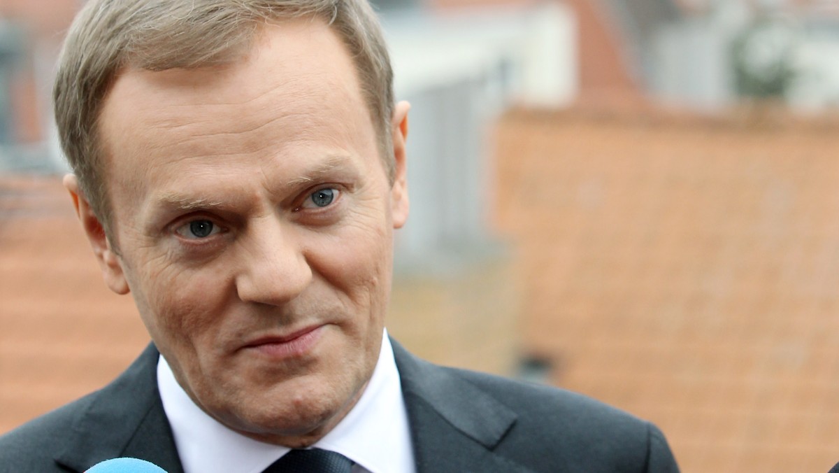 Premier Donald Tusk zapowiedział, że rząd jest zdeterminowany, aby otworzyć dostęp do większości regulowanych zawodów, podjąć wielką akcję deregulacyjną. - Ograniczenie zawodów powoduje, że usługi są trudno dostępne i droższe - przekonywał premier.