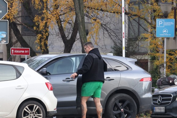 (VIDEO) Ovako Kristina i Kristijan Golubović ŽIVE NAKON POMIRENJA: Snimili smo ih ispred zgrade u kojoj stanuju, komšije progovorile