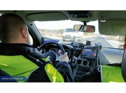 Dziecko pod kołami pędzących aut! A rodzice? Będziesz w szoku