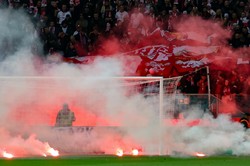 Koniec współpracy PZPN z kibicami. Przyniosła ona straty wizerunkowe i finansowe