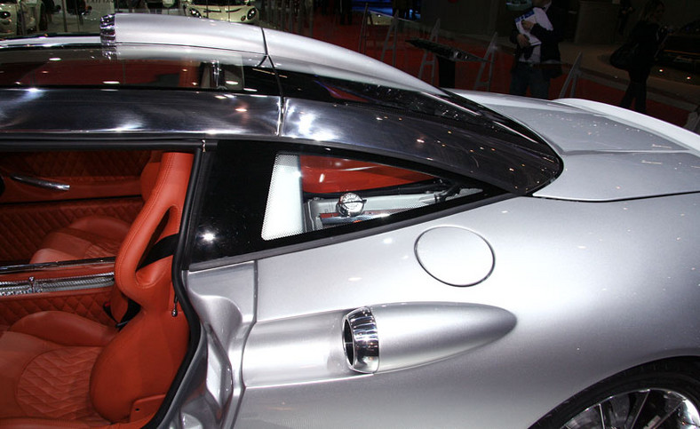 Genewa 2009: Spyker C8 Aileron – premiera wersji seryjnej