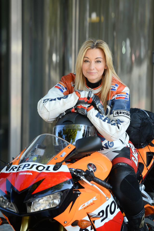 Martyna Wojciechowska na motocyklu