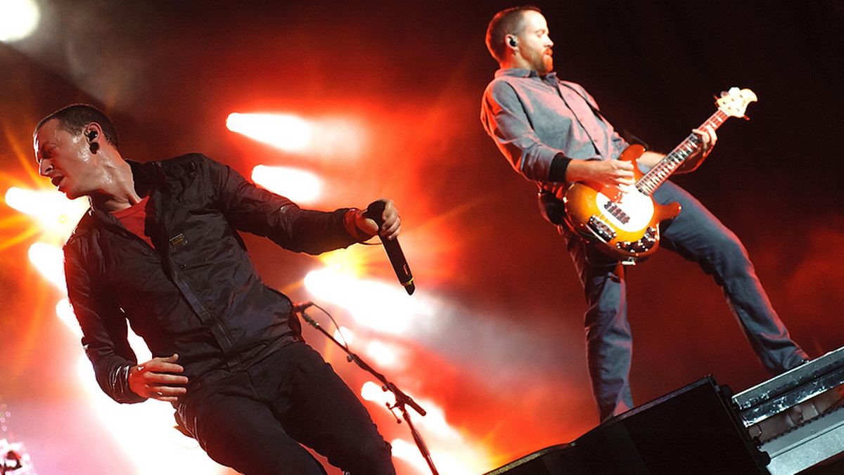 Big Sean, gwiazda amerykańskiego rapu oraz Molesta Ewenement, legenda polskiego hip hopu wystąpią w sobotę, 13 czerwca, na scenie Orange Warsaw Festival. Następnego dnia na deskach tej jednej z największych imprez plenerowych w Polsce pojawią się Maria Peszek i Bokka. Cała czwórka dołączyła do długiej listy blisko 50 wykonawców, którzy w dniach 12-14 czerwca zagrają na Torze Wyścigów Konnych Służewiec w stolicy.