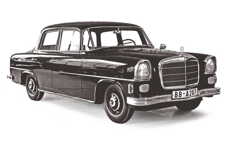 Mercedes W122