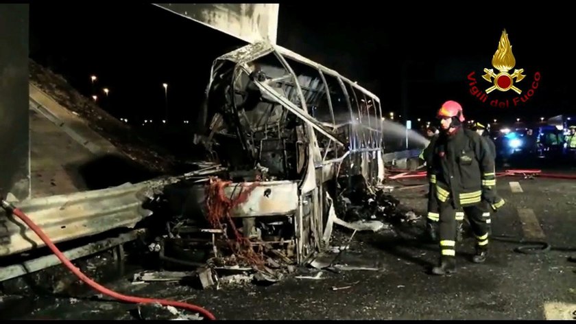 Straszny wypadek autokaru z uczniami