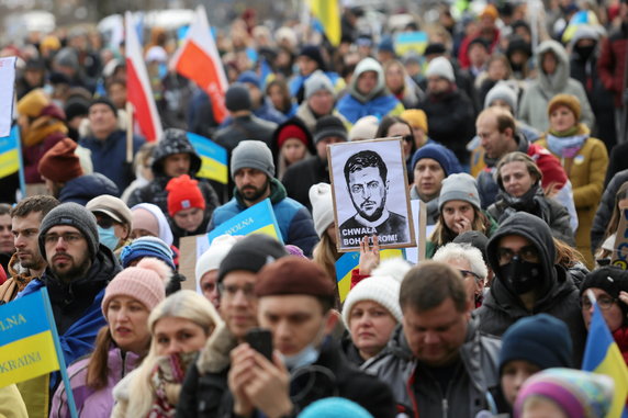 Niedzielna demonstracja na znak solidarności z Ukrainą w stolicy, 6 marca