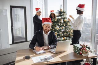 Wolna Wigilia wpłynie na łączny wymiar czasu pracy w 2025 r.