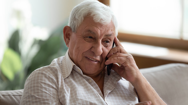 Nőtt a kereslet az időseknek való telefonok iránt is /Fotó: Shutterstock