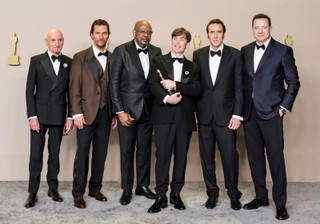 Oscary rozdane. Który film dostał 7 statuetek?