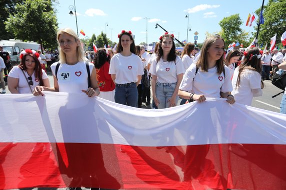 Uczestnicy marszu 4 czerwca w Warszawie