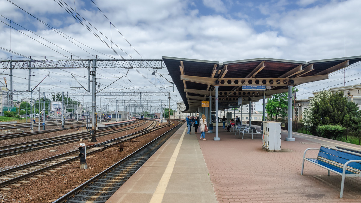 PKP Intercity. W pociągu kursującym przez całą Polskę były nieczynne toalety