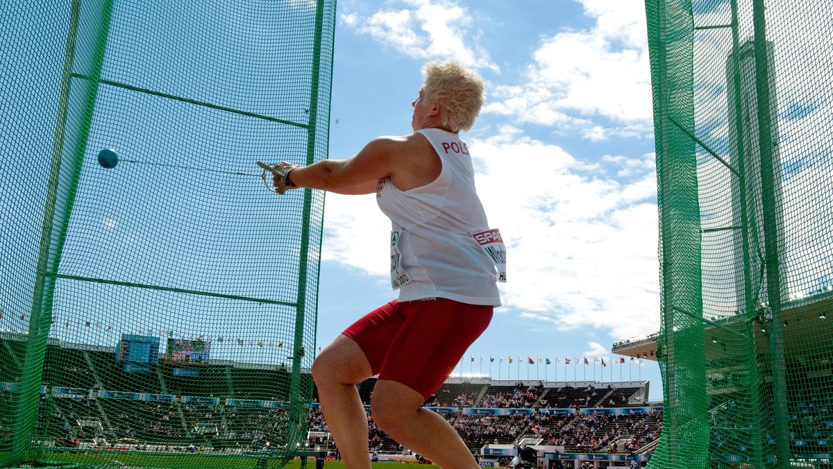 Ostatniego dnia lekkoatletycznych mistrzostw Europy w Helsinkach reprezentanci Polski wystąpią w siedmiu, a może nawet ośmiu finałach. Naszą wielką faworytką do medalu jest Anita Włodarczyk w rzucie młotem.