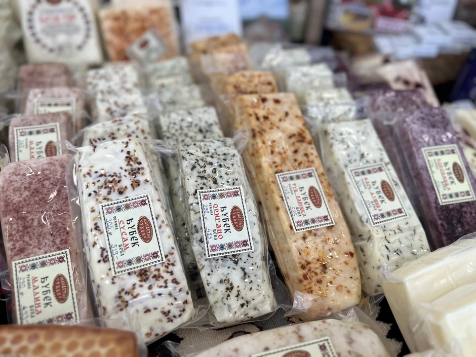 Monasi manastira Sukovo kod Pirota prave specijalitete