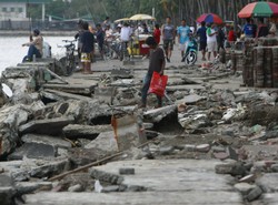 Tajfuny zabiły już ponad sto osób. Tysiące są bez domów