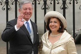 Ovako su KARAĐORĐEVIĆI izgledali na svojoj SVADBI, VENČANICA princeze Katarine sve iznenadila! On im je bio STARI SVAT, a kum je iz Grčke: Slave danas 40 GODINA BRAKA, prestolonaslednik se oglasio