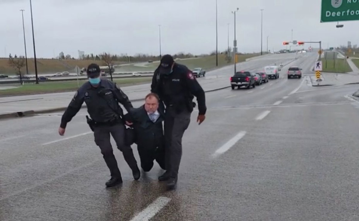 Artur Pawłowski zatrzymany na autostradzie