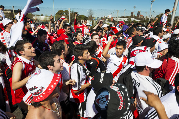 Copa Libertadores: River Plate nie zbojkotuje meczu w Madrycie. Piłkarze zagrają na Santiago Bernabeu