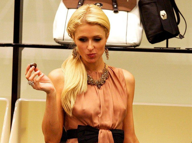 Antyterroryści chronili Paris Hilton. Teraz stracą pracę