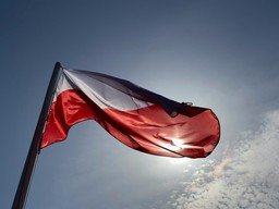 ilu polaków boi się wojny z rosją? europejska ankieta daje do myślenia