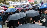 Czarny protest pod domem Kaczyńskiego