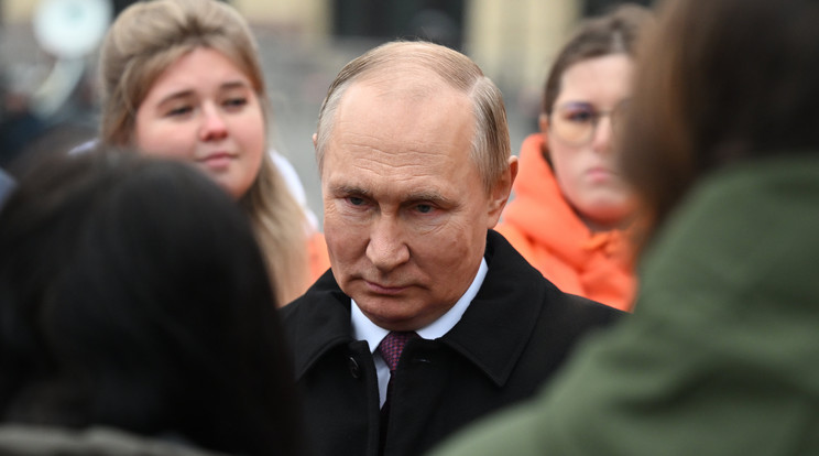 Vlagyimir Putyin "vendéglőse"  védelmi technológiákat fejlesztő központot nyitott Szentpéterváron / Fotó:  MTI/EPA/Szputnyik/Orosz elnöki sajtószolgálat/Grigorij Sziszojev