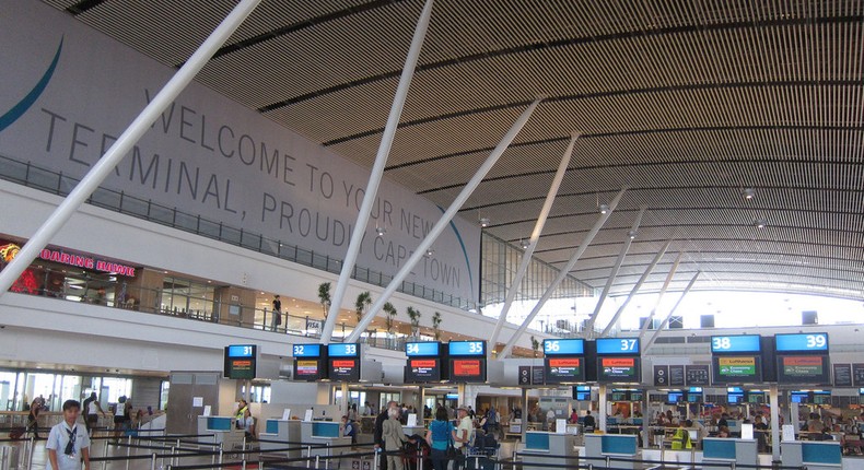 Cape Town Airport (Flick/Wesley & Brandon Rosen)