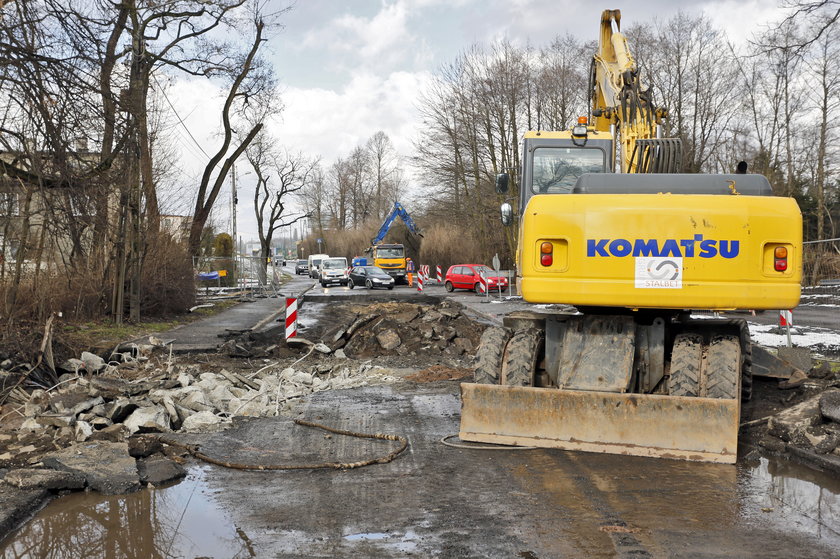 Rozbiórka mostu w Rudzie Śląskiej