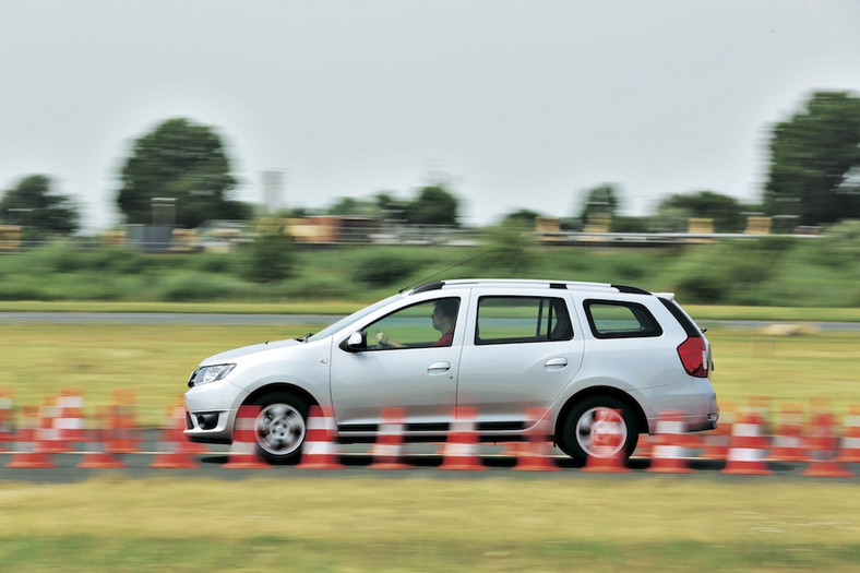 Nowa Dacia Logan MCV kontra używany VW Golf kombi