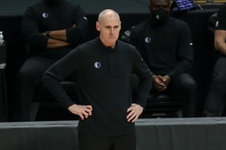 NBA: Rick Carlisle wrócił na ławkę trenerską