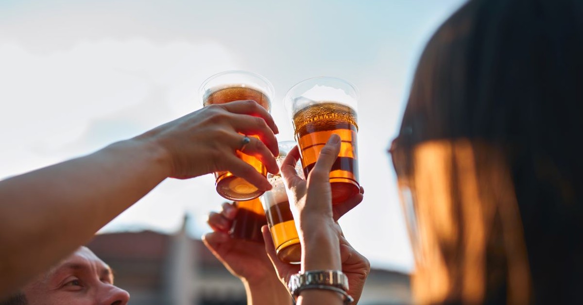 Resort zdrowia walczy z nadmiernym spożyciem alkoholu. Czy skutecznie?