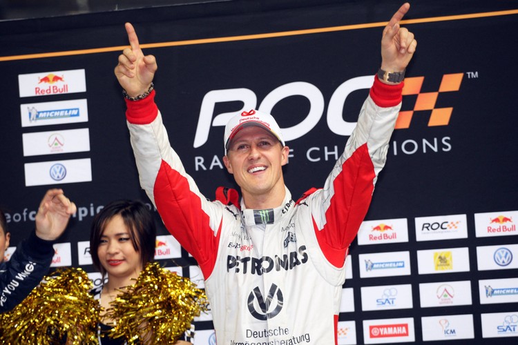 Schumacher walczy o życie. Miał wylew krwi do mózgu. Jest w śpiączce