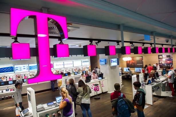 Sklep T-Mobile, którego właścielem jest Deutsche Telekom