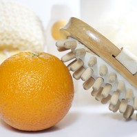 Zsírégető krémek narancsbőr ellen: átverés, vagy csak túl sokat várunk el tőlük?