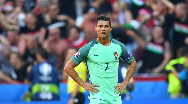 Kihívást teljesített Ronaldo / Fotó: AFP