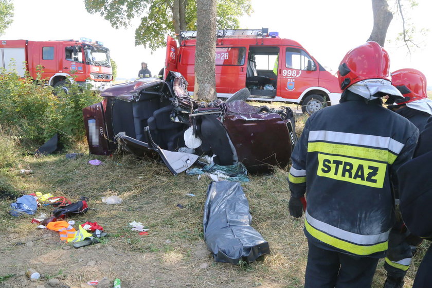 Strażacy próbowali reanimować kierowcę