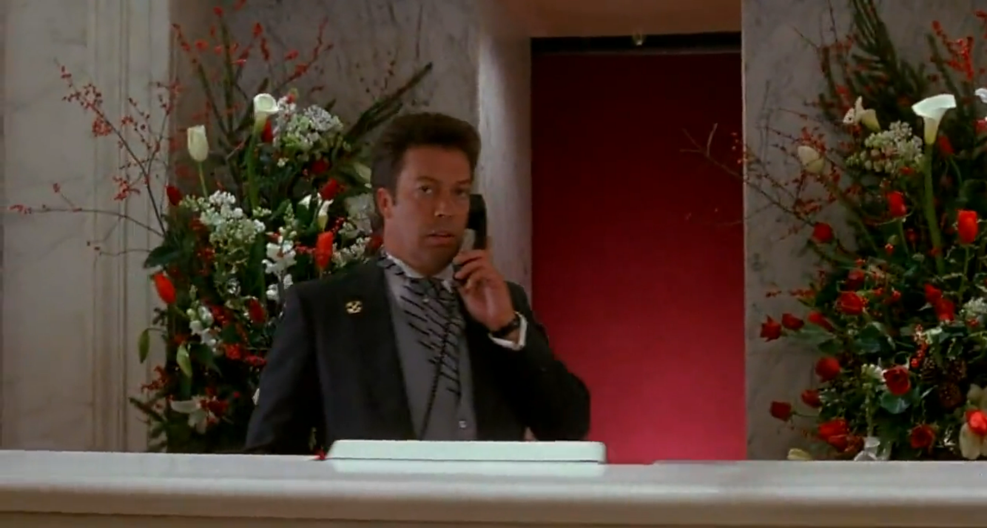 Herec Tim Curry vo filme Sám doma 2: Stratený v New Yorku.