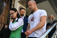Uniewinniony żołnierz w koszulce 
