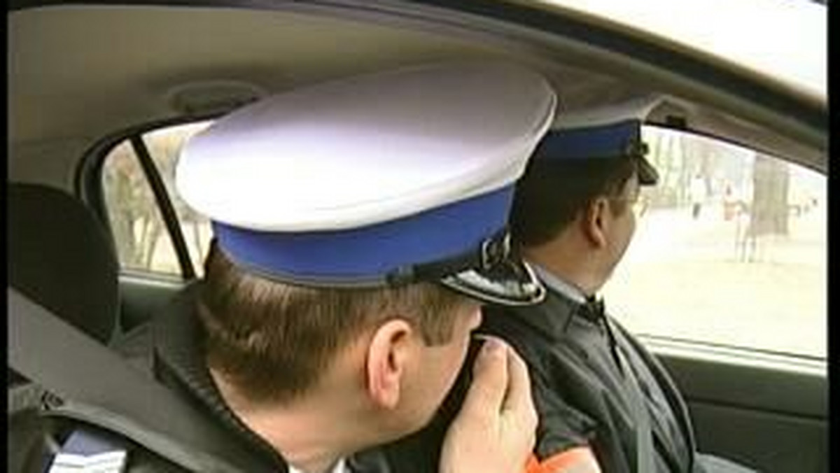 W dwa pierwsze dni wydłużonego weekendu świątecznego na polskich drogach zginęły 24 osoby a 291 zostało rannych. Pomimo licznych apeli policjanci zatrzymali aż 930 nietrzeźwych kierowców.