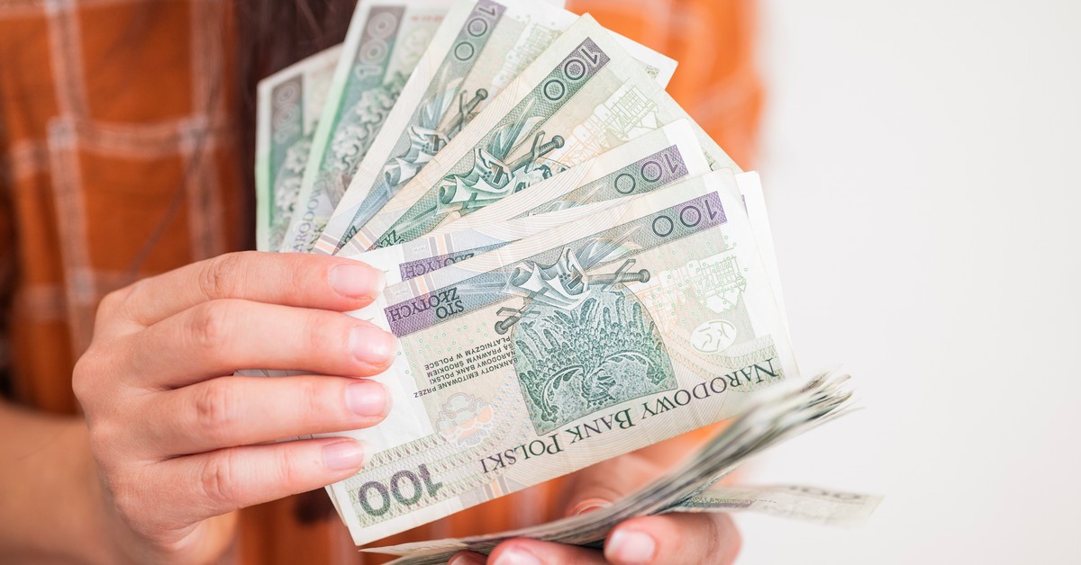 Nowe świadczenie: 5250 zł dla gospodarstw korzystających z ciepła systemowego. Zamiast niższych opłat pieniądze trafią bezpośrednio do obywateli. Trzeba jednak złożyć wniosek