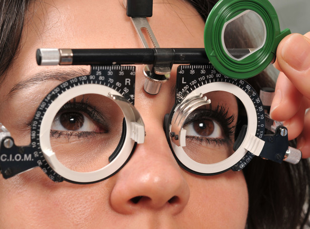 Okuliści przeciwni kryterium ostrości wzroku w leczeniu zaćmy